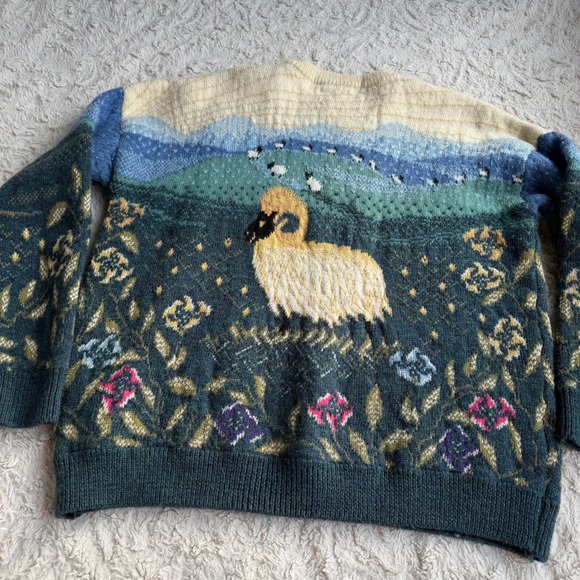 Vintage Wool Sheep Sweater Simply Splendid Pastoral Landscape Dog Scenic Scene M - Picture 8 of 12